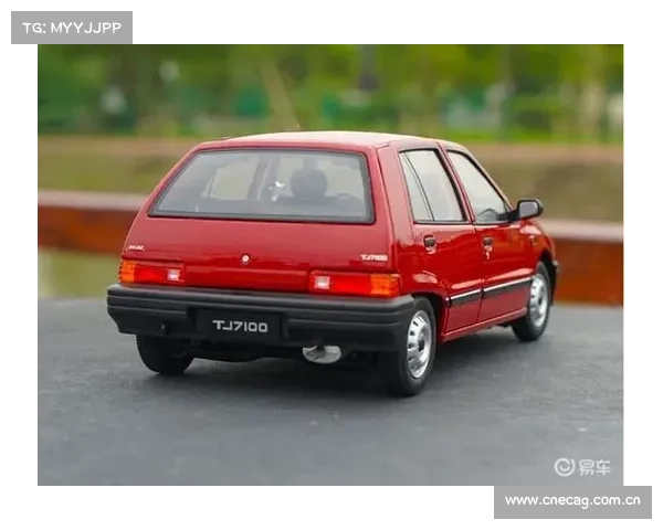 一代国民神车「天津·大发-夏利」华利。